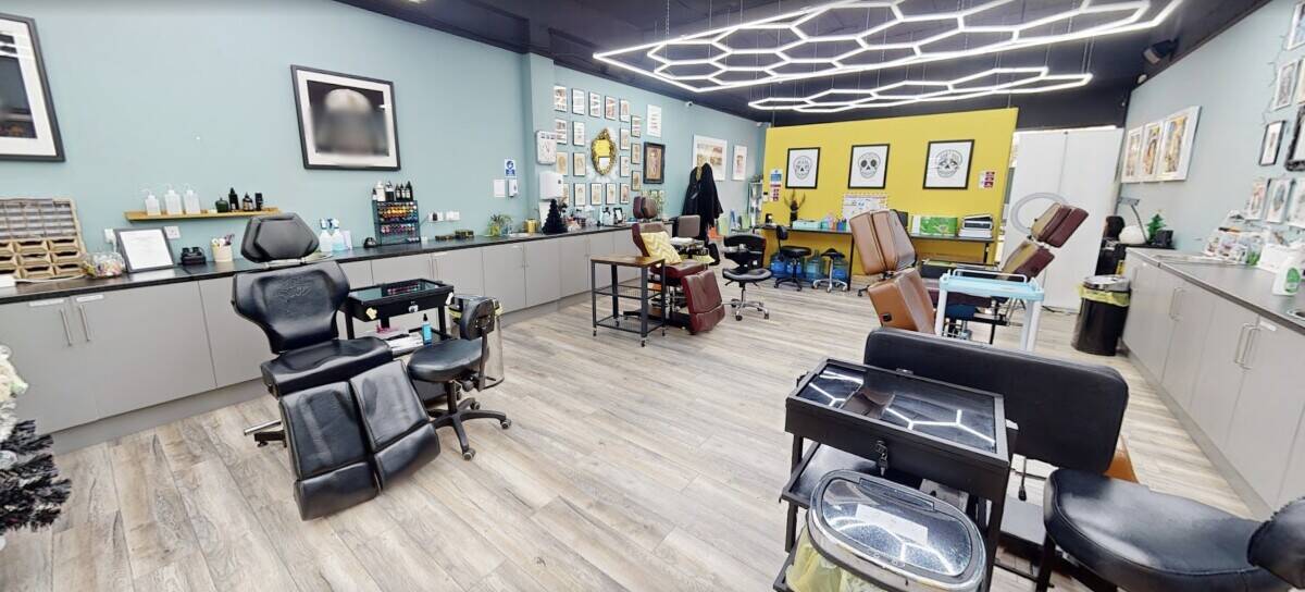 Property / Retail space to rent - Previously a Tattoo Studio