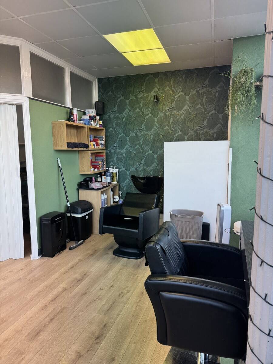 Small leasehold hair salon 
