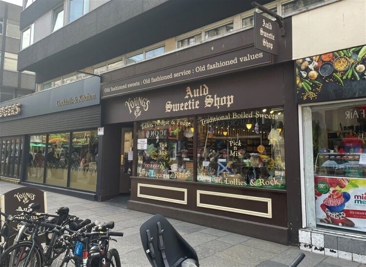 Youngs Auld Sweetie Shop, Inverness Photo 1