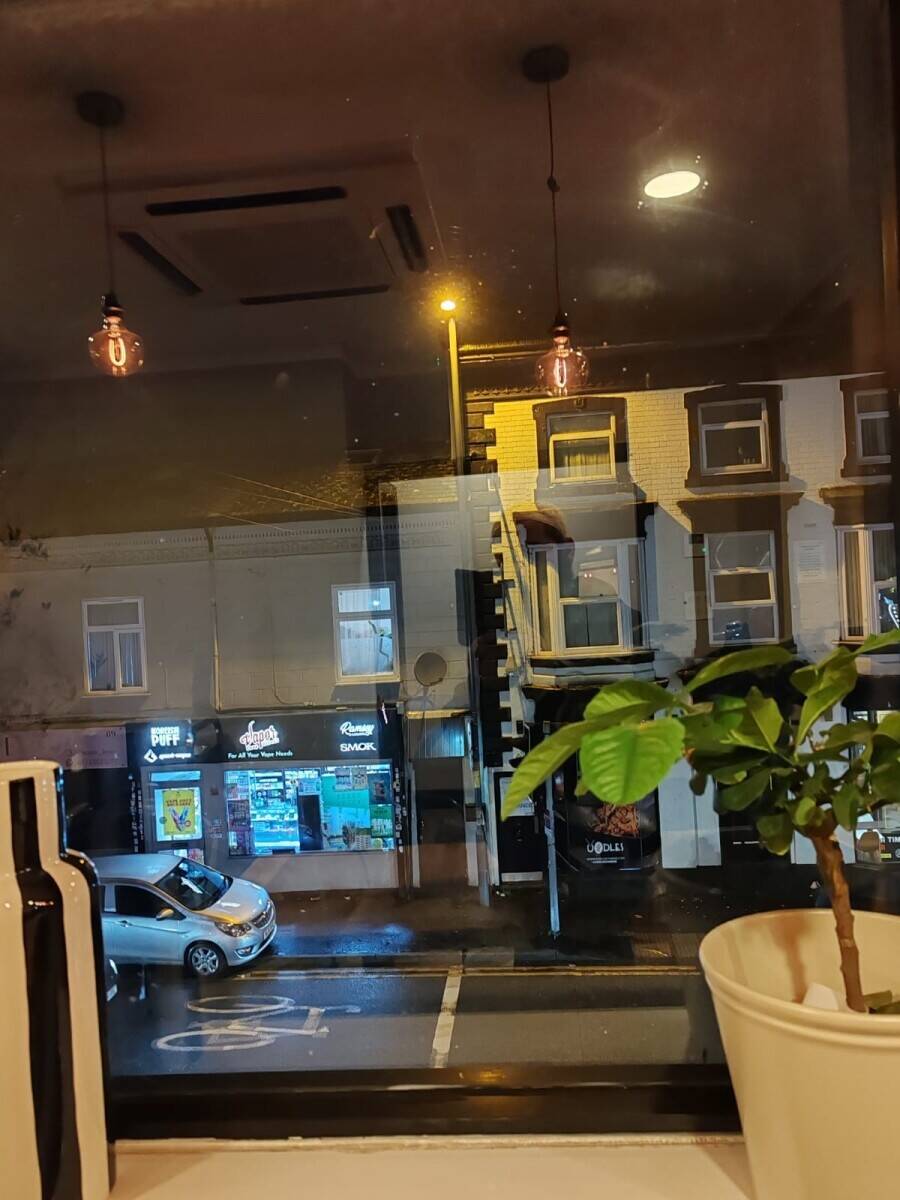 Luxurious Café/restaurant for sale/share Photo 2