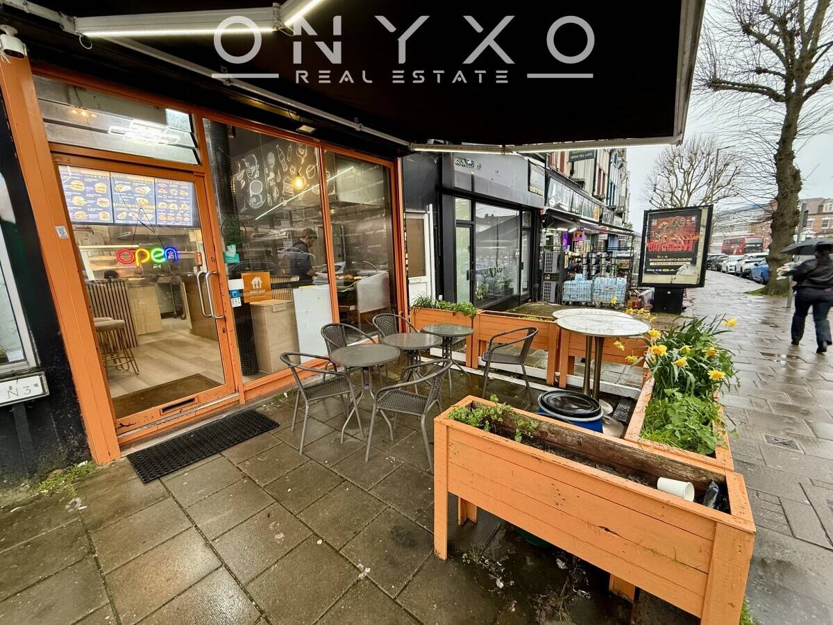 Newly Opened Fully Fitted Takeaway with Seating for Sale in North London Photo 1
