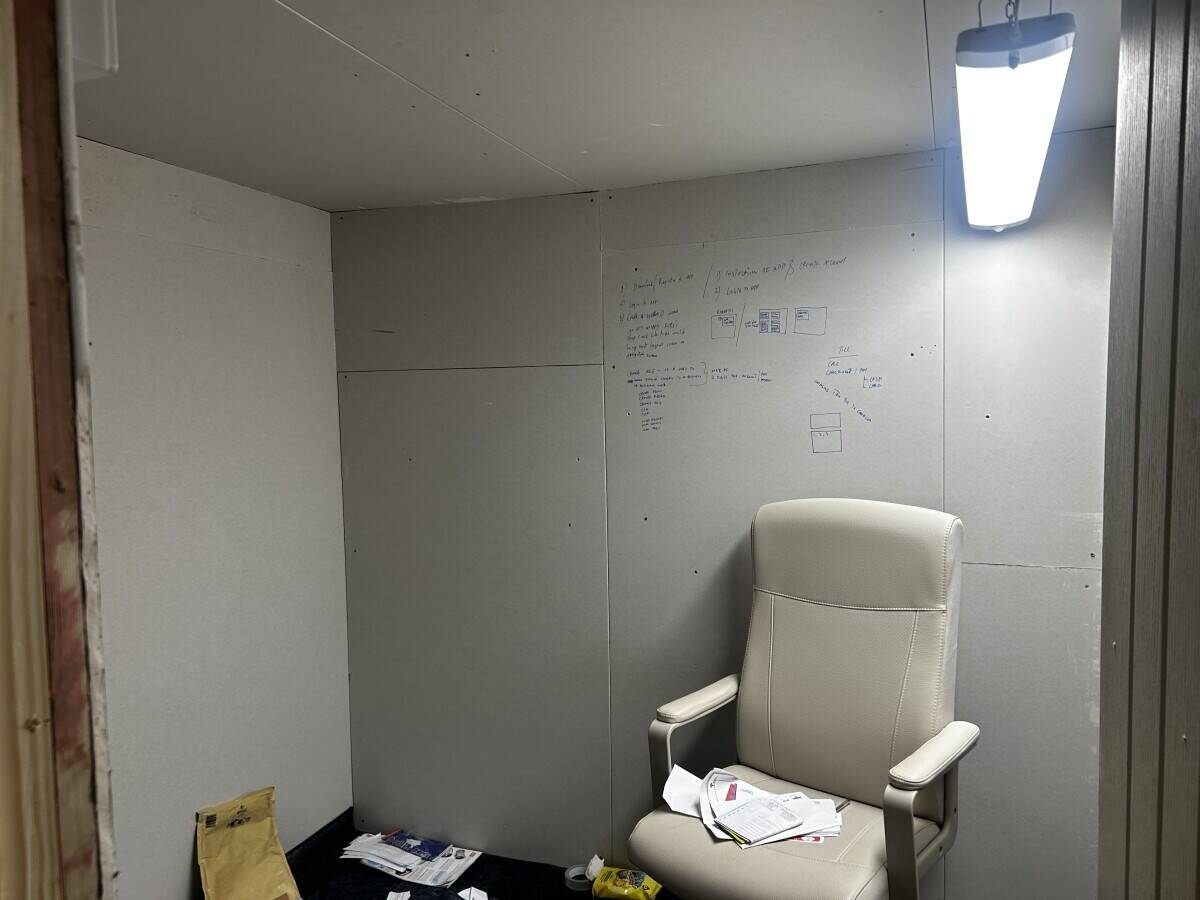Online Product Ebay Retail with Storage for sale in Halifax West Yorkshire. Photo 1