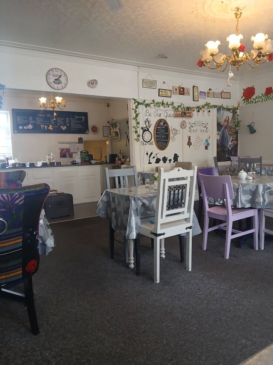 Well established Tea room Barry town centre  Photo 1