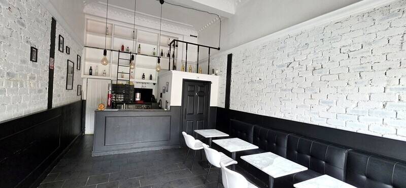 Hot Food Takeaway/QSR/Cafe/Bistro/Bar Opportunity within the vibrant Shawlands area in Glasgow Photo 1