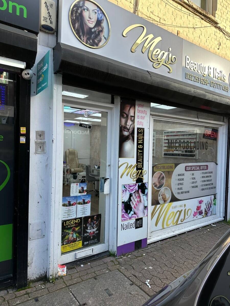 Beauty salon & nail salon for sale Photo 1