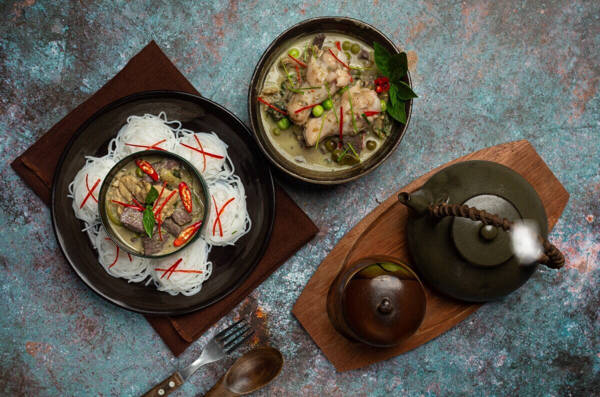 Fully Fitted Thai Restaurant for Sale with Flat in North London