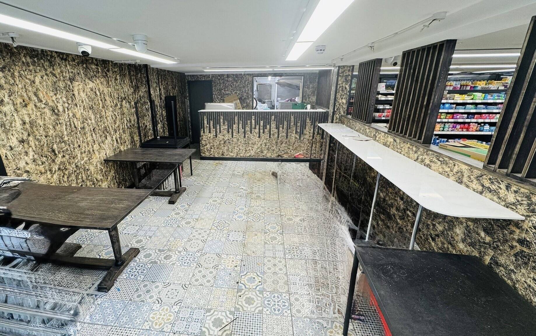 Fully Fitted Fish & Chips, Pizza & Kebab Takeaway Photo 1