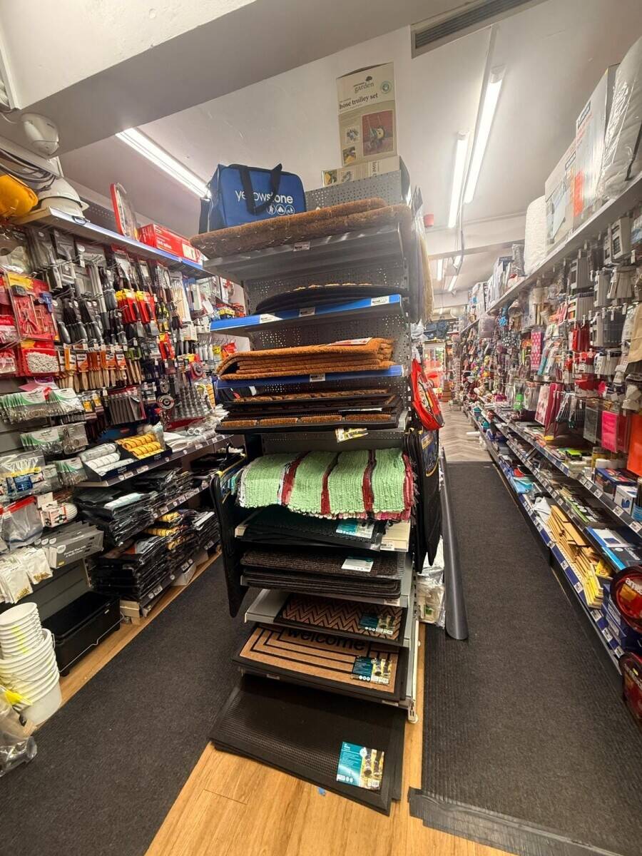 Household goods shop for sale in Hitchin! Photo 2