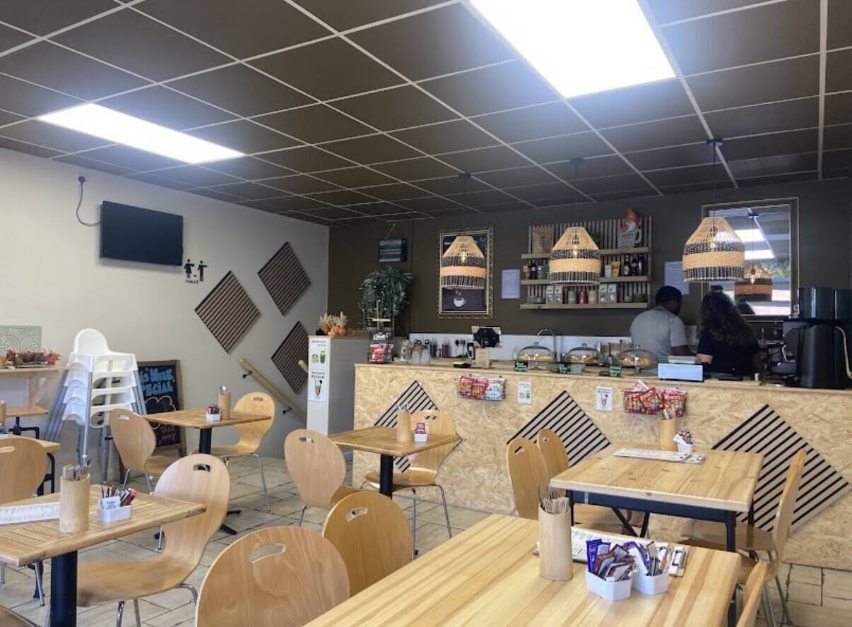 Busy Café Opportunity – Manchester, Stockport Photo 1