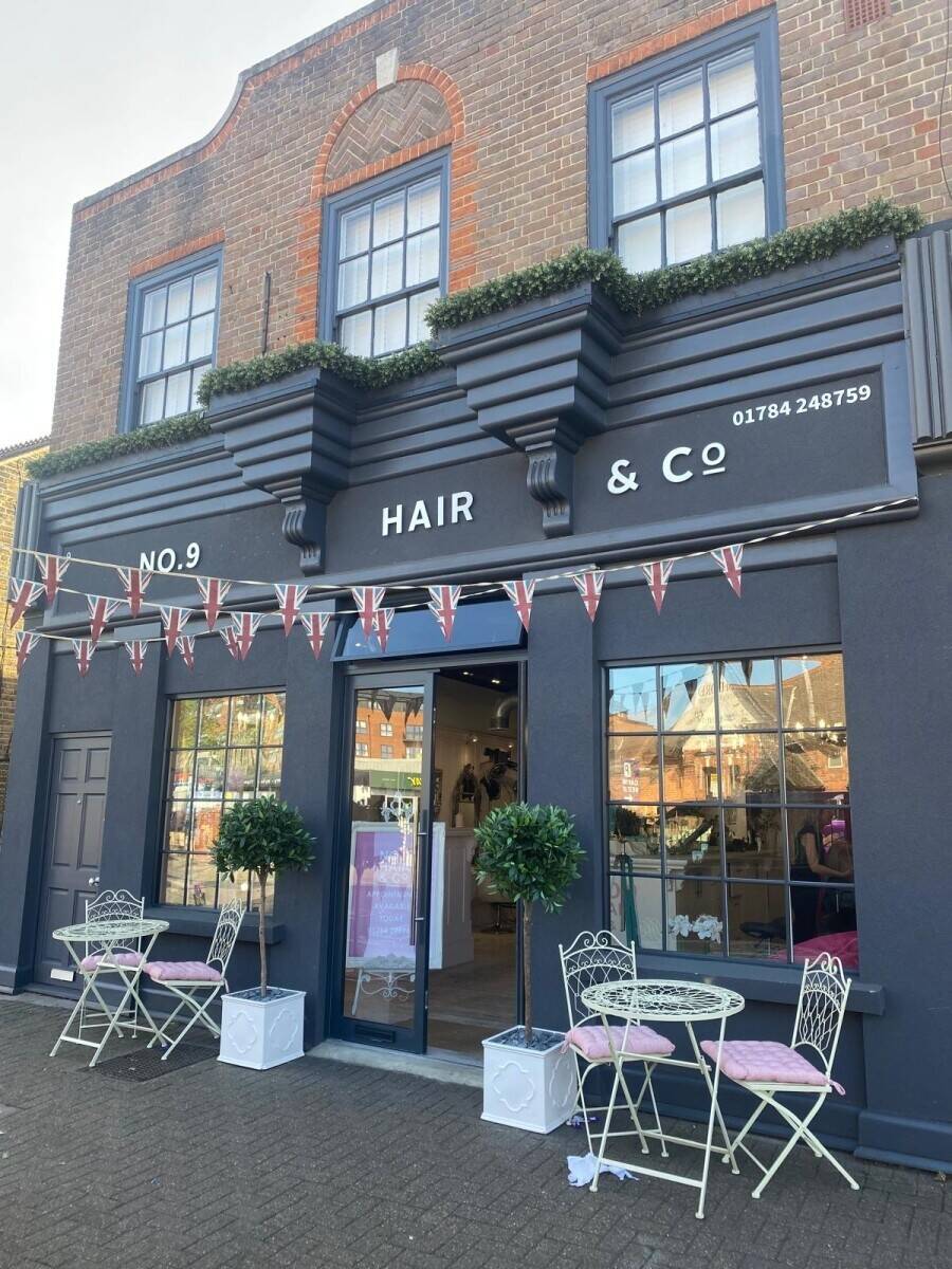 Hairdressing shop for Sale in Ashford with Accommodation