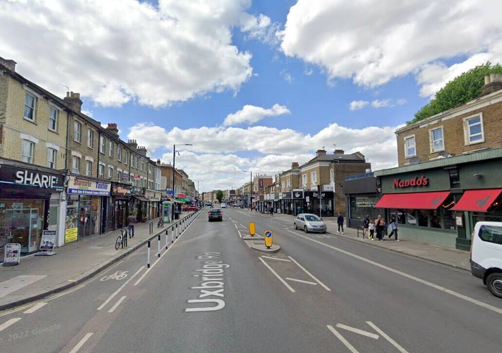 Great Visibility Restaurant In Shepherd’s Bush With High-footfall Great Visibility Restaurant In Shepherd’s Bush With High-footfall