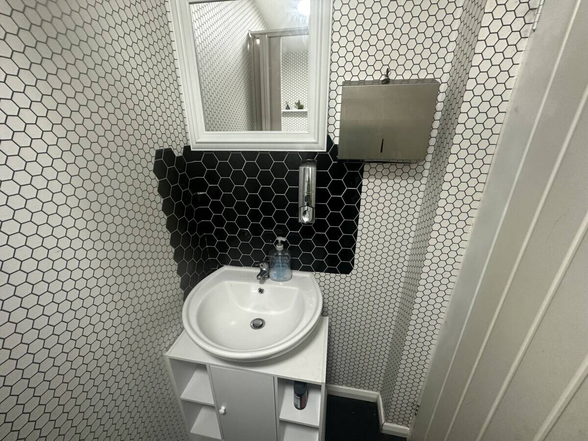 Takeaway for sale in Swinton  Photo 2