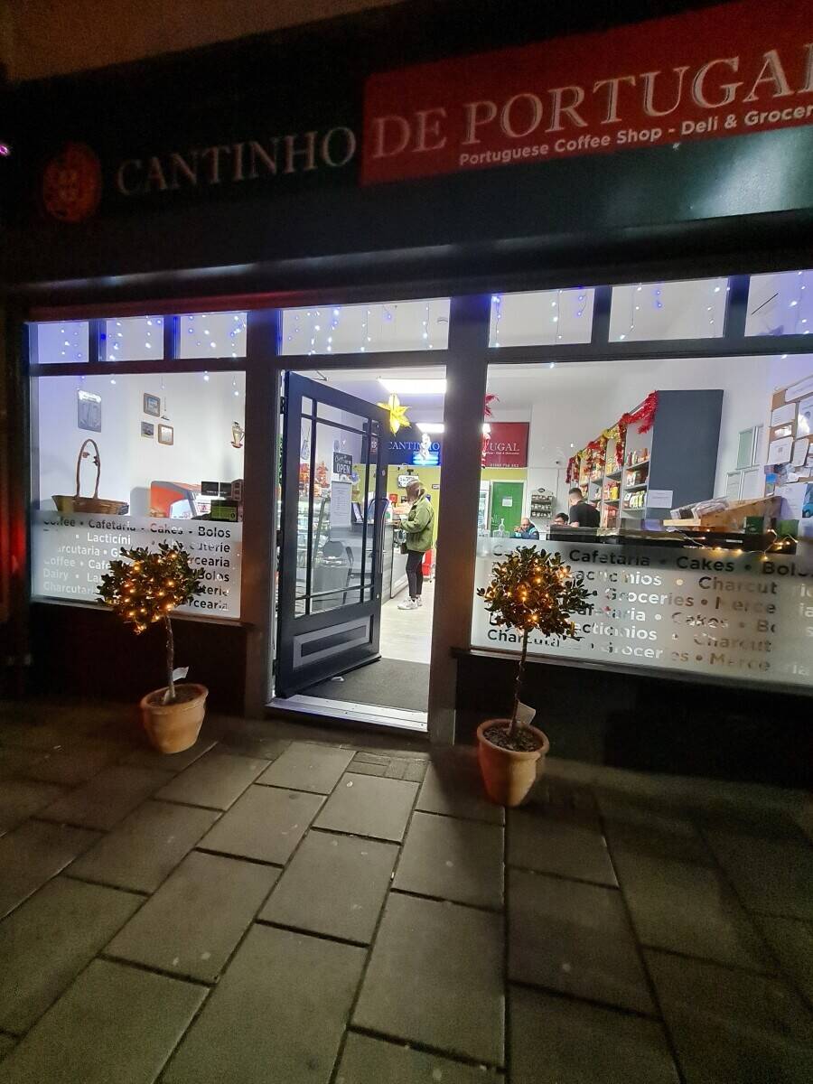 Portuguese coffee shop/deli/groceries for sale in Luton