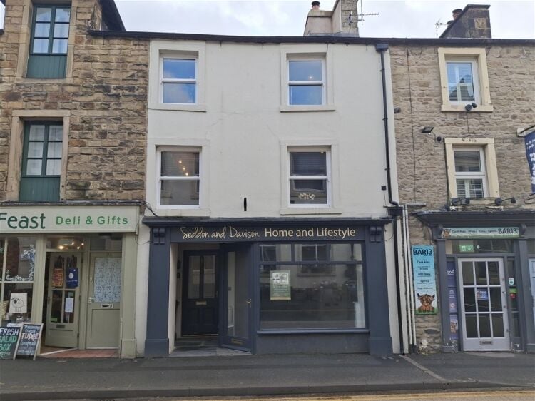 House For Sale in Settle
