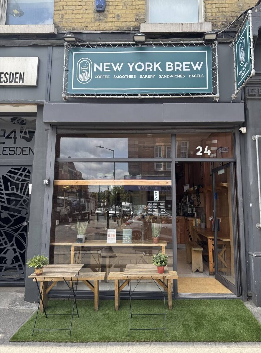 Cafe with Long Lease in NW10