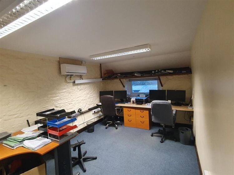 Office Accommodation with Parking To Let For Sale in Newton Abbot Photo 1