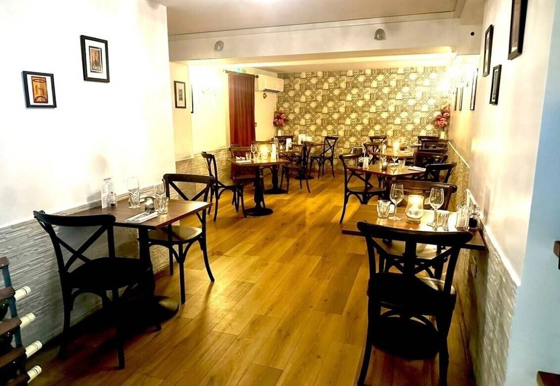 Fully Fitted Restaurant for Sale in West Kensington, London Fully Fitted Restaurant for Sale in West Kensington, London