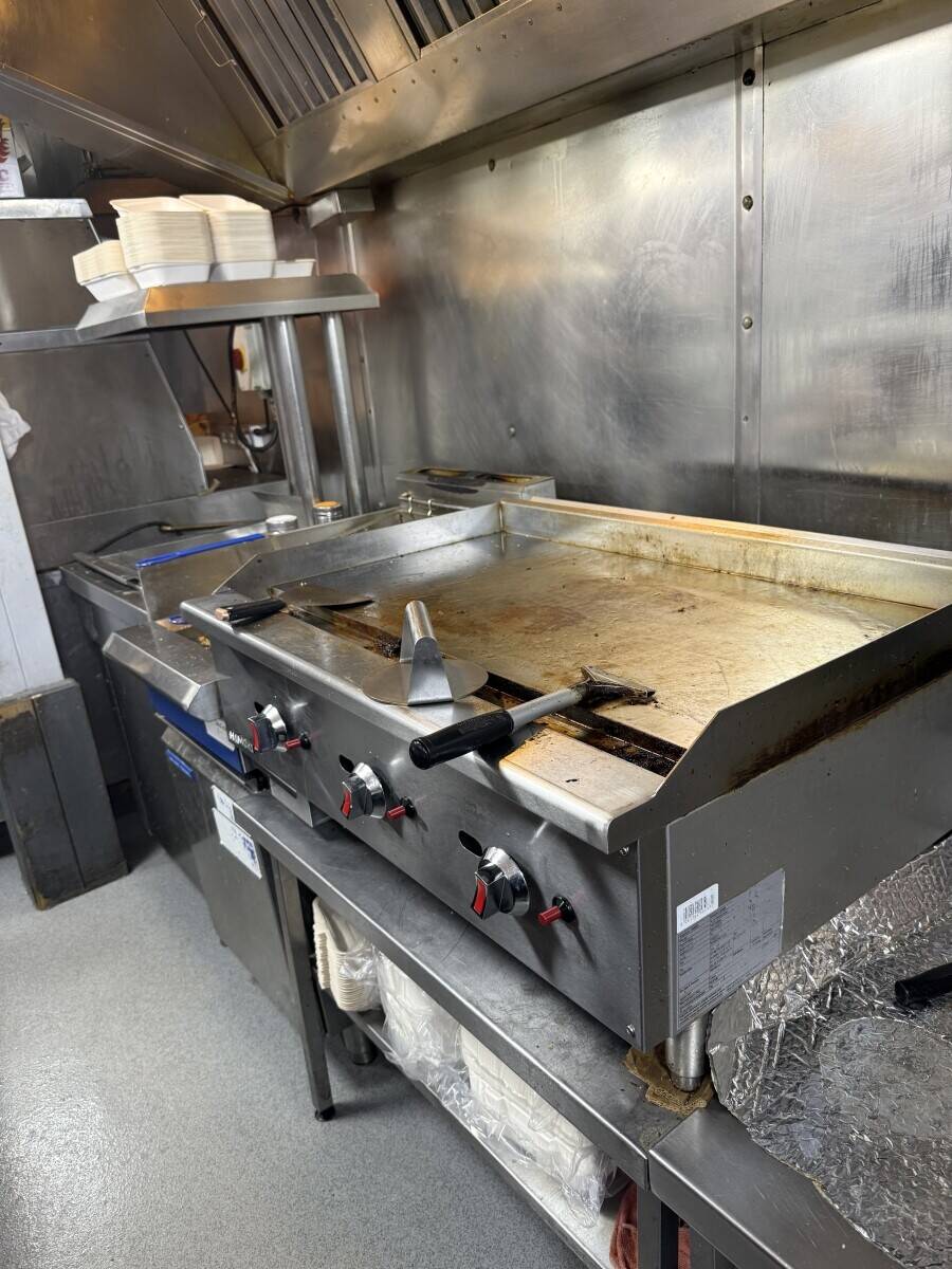 Fast food takeaway Photo 1