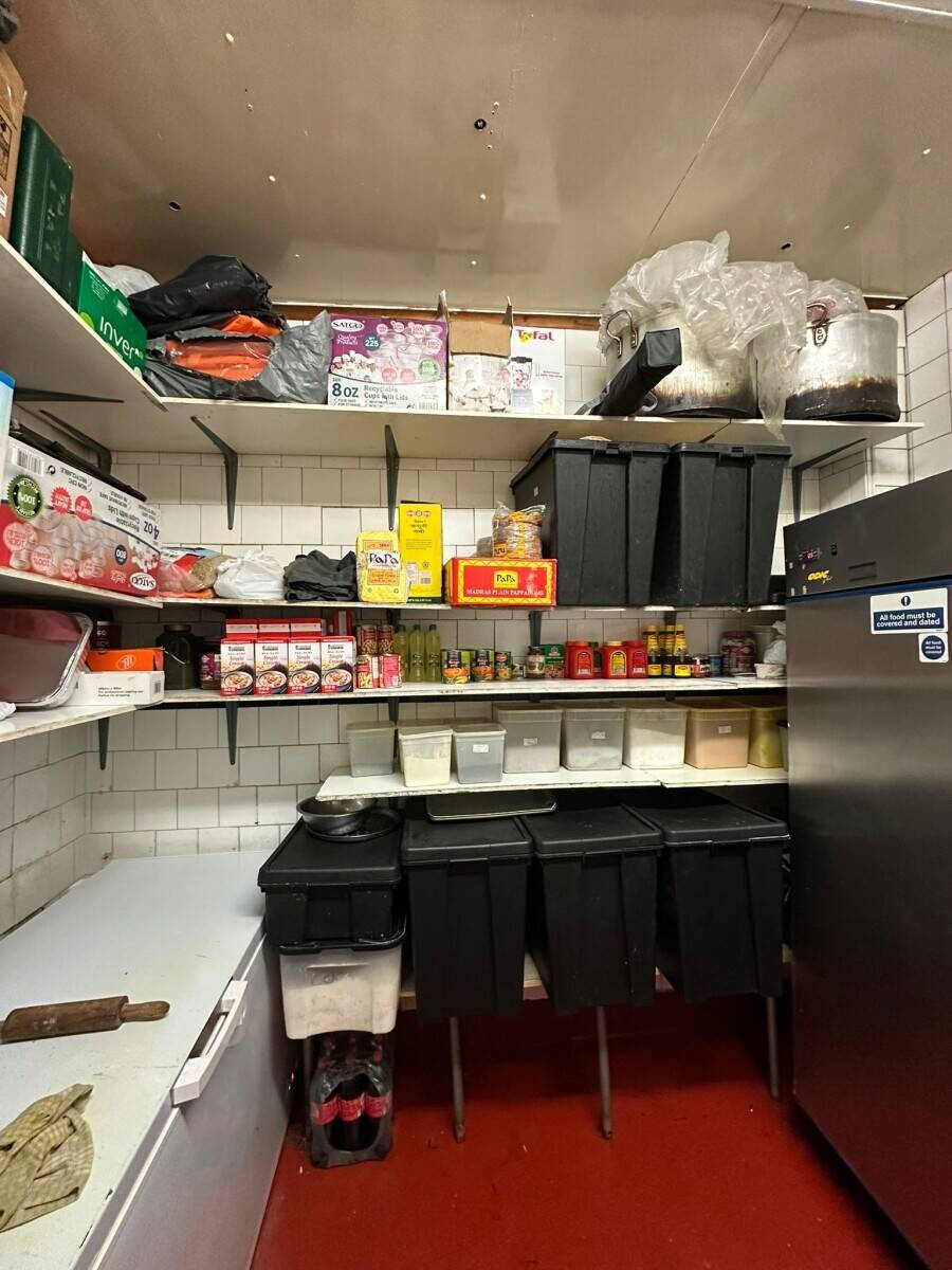 Established Indian Takeaway for Sale In Epsom Surrey Photo 2