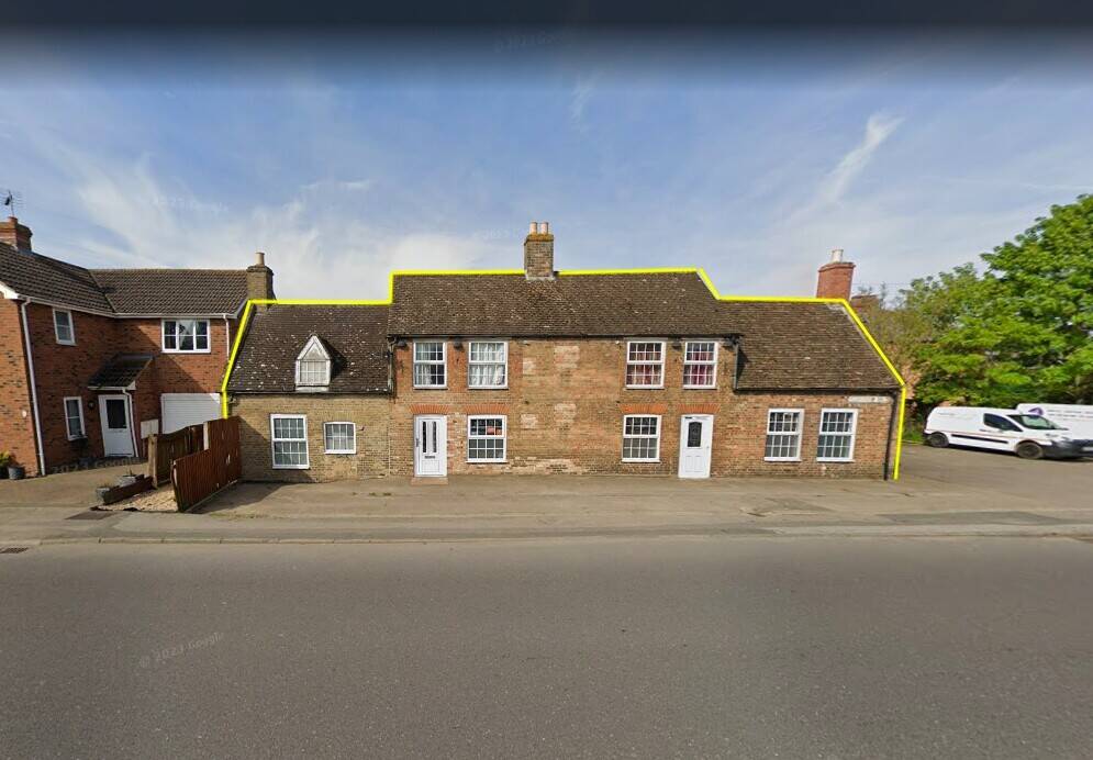 Freehold Restaurant for Sale in Cambridgeshire with 3-Bed Flat Freehold Restaurant for Sale in Cambridgeshire with 3-Bed Flat