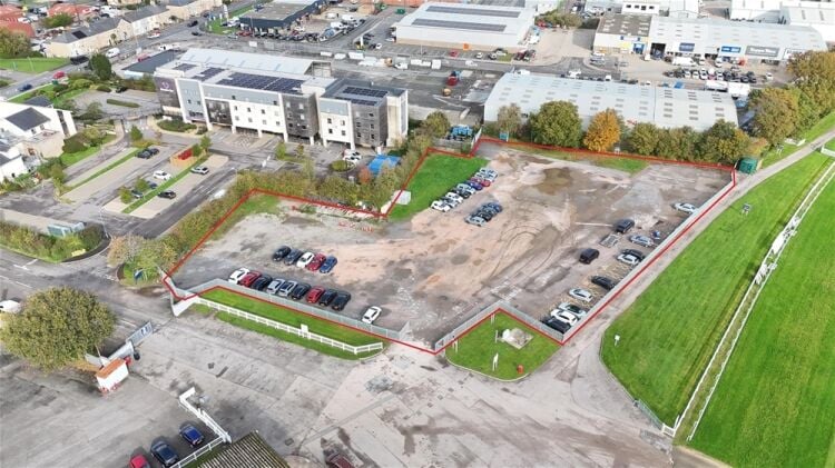 Town Centre open yard storage compound available to let For Sale in Newton Abbot Photo 1