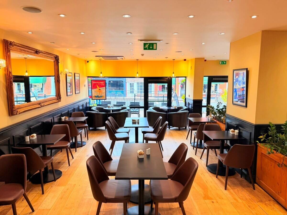 Premium café on Epping High Street that comes with 2 three bedroom flats with  'sitting tenants'