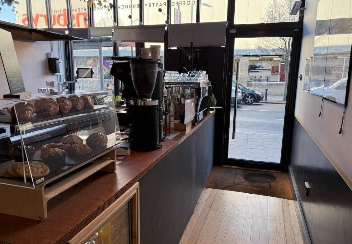 Cafe and Takeaway for Sale in Brixton. Eligible for 100% rate relief Cafe and Takeaway for Sale in Brixton. Eligible for 100% rate relief