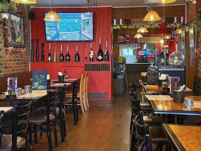 Licenced Italian Restaurant & Pizzeria for Sale Licenced Italian Restaurant & Pizzeria for Sale