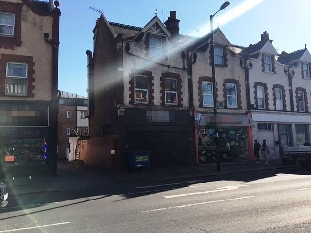 Well Presented Fast Food Burger Shop for Sale Well Presented Fast Food Burger Shop for Sale