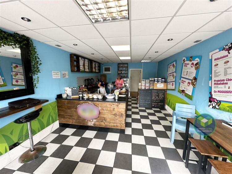 Dessert Parlour in Formby, Liverpool Photo 1