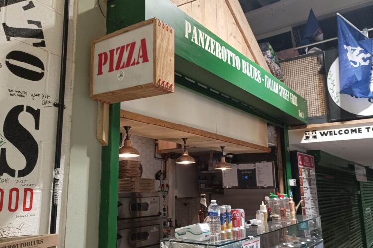 Italian Restaurant Takeaway in Upper Tooting London Available for Sale