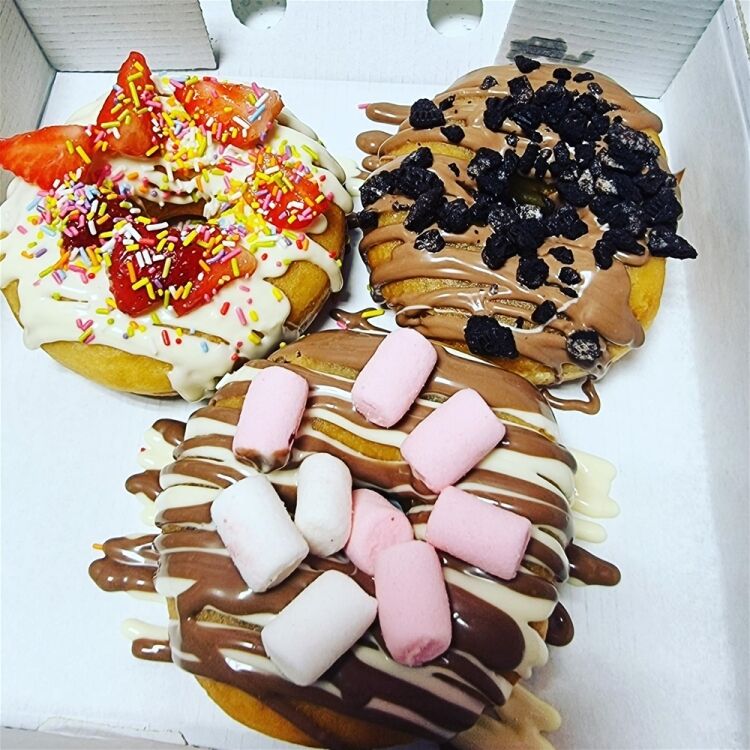 WAFFLES & DESSERTS  busy main road position LITTLE HULTON, WORSLEY Photo 1
