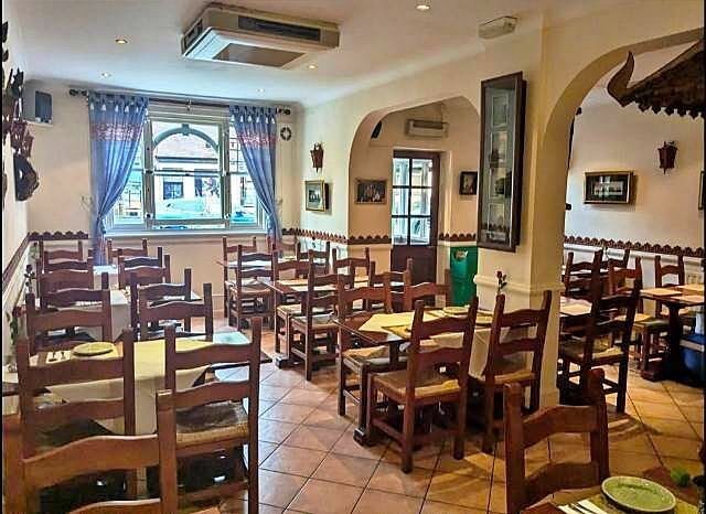 Licensed Thai Restaurant for Sale Photo 1