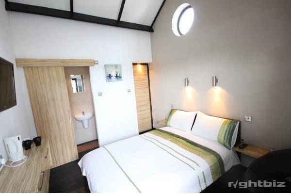 Attractively Priced Former Guest House, Near Bristol Airport Photo 10