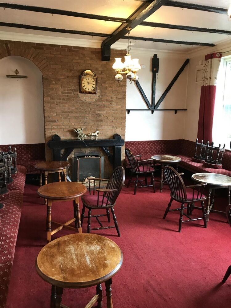 FREEHOLD VILLAGE PUBLIC HOUSE IN NOTTINGHAMSHIRE