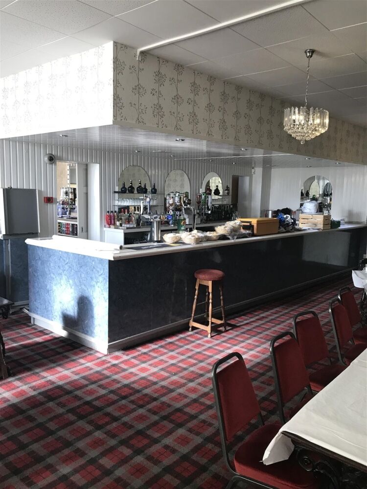 FREEHOLD PUBLIC HOUSE & FUNCTION VENUE IN ARMADALE TOWN CENTRE