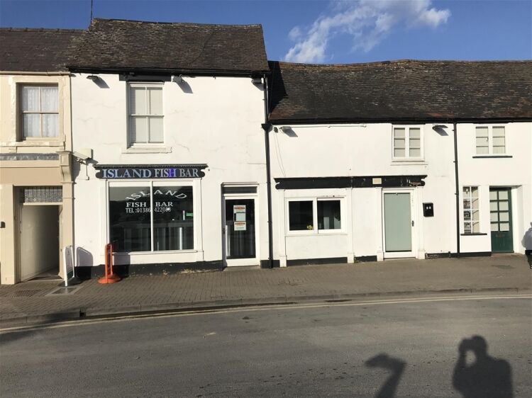 OUTSTANDING FISH BAR & RESTAURANT IN EVESHAM TOWN CENTRE Photo 10