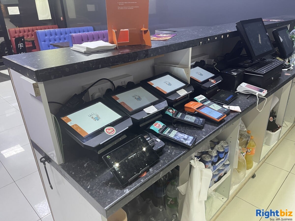 Fast Food Takeaway - Chicken / Pizza & Delivery Restaurant for sale in Stockport