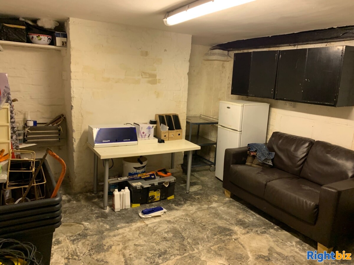 FREEHOLD BUILDING AND BUSINESS FOR SALE IN PRESTWICH Photo 10