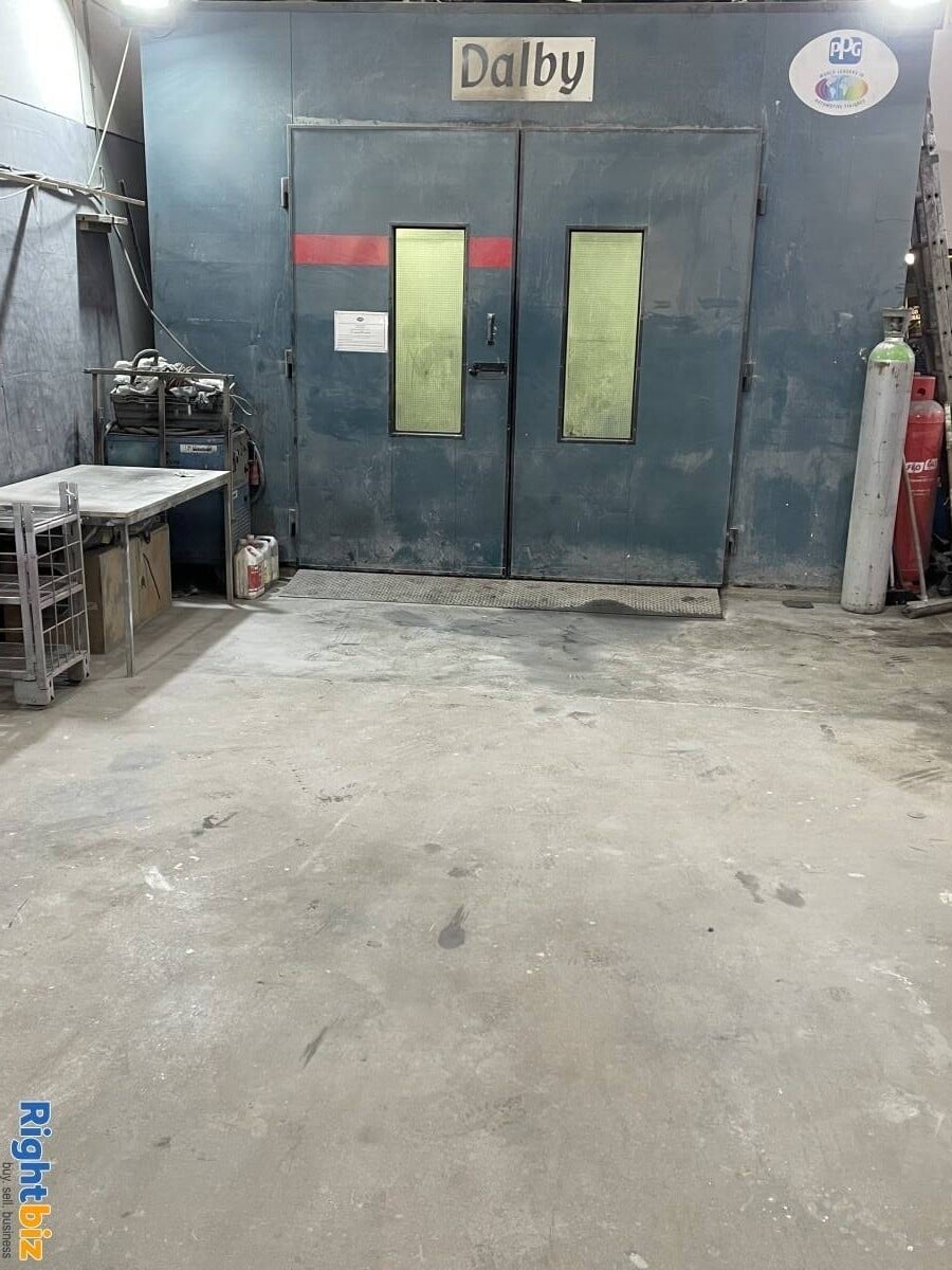 Mechanical and Bodywork  Garage Business for Sale in Barking London Photo 10
