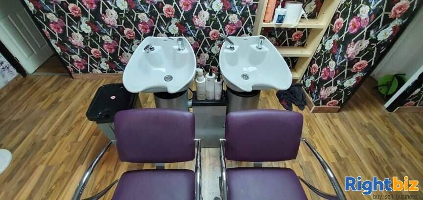 Unisex beauty salon for sale Photo 10