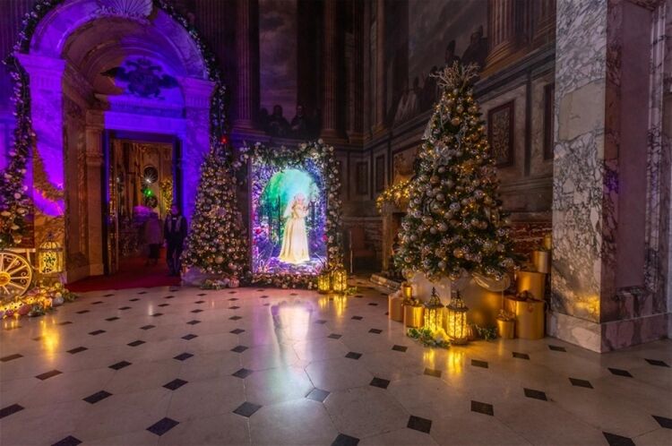 A SPECIALIST IN DESIGNING AND INSTALLING CHRISTMAS LIGHTING DISPLAYS Photo 10