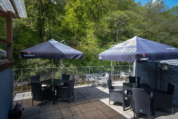 Freehold Public House & Restaurant & Hotel Located In Cwm-twrch Uchaf