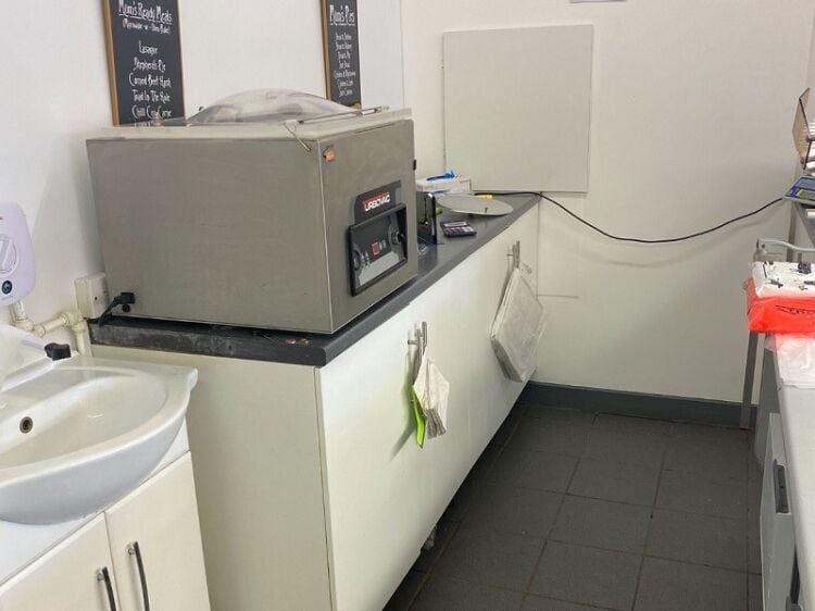 Award winning thriving local butchers for sale Photo 10