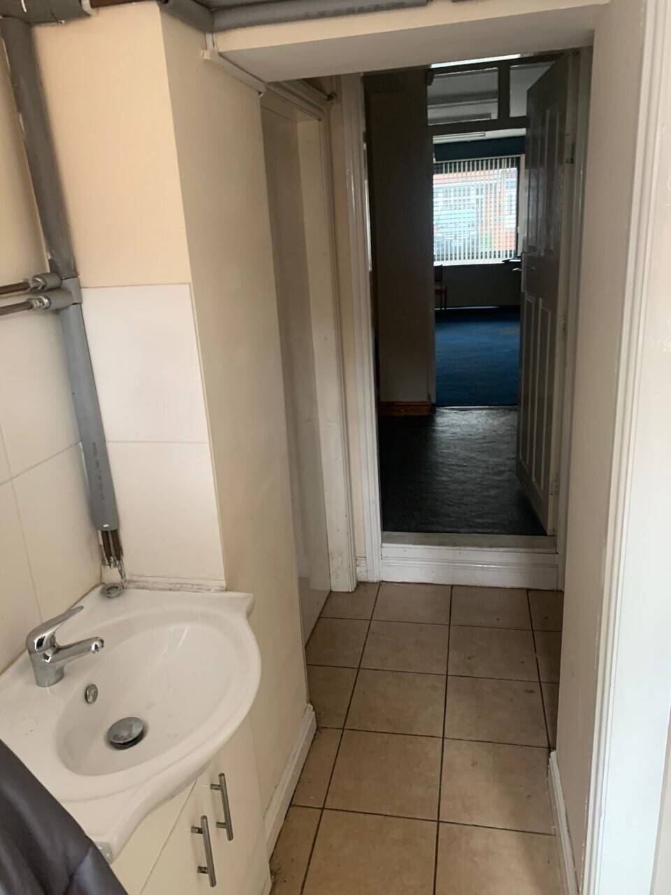 GROUND FLOOR RETAIL SPACE IN BIRMINGHAM - NO PREMIUM Photo 10