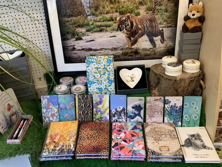 A POPULAR CARD AND GIFT SHOP Photo 10