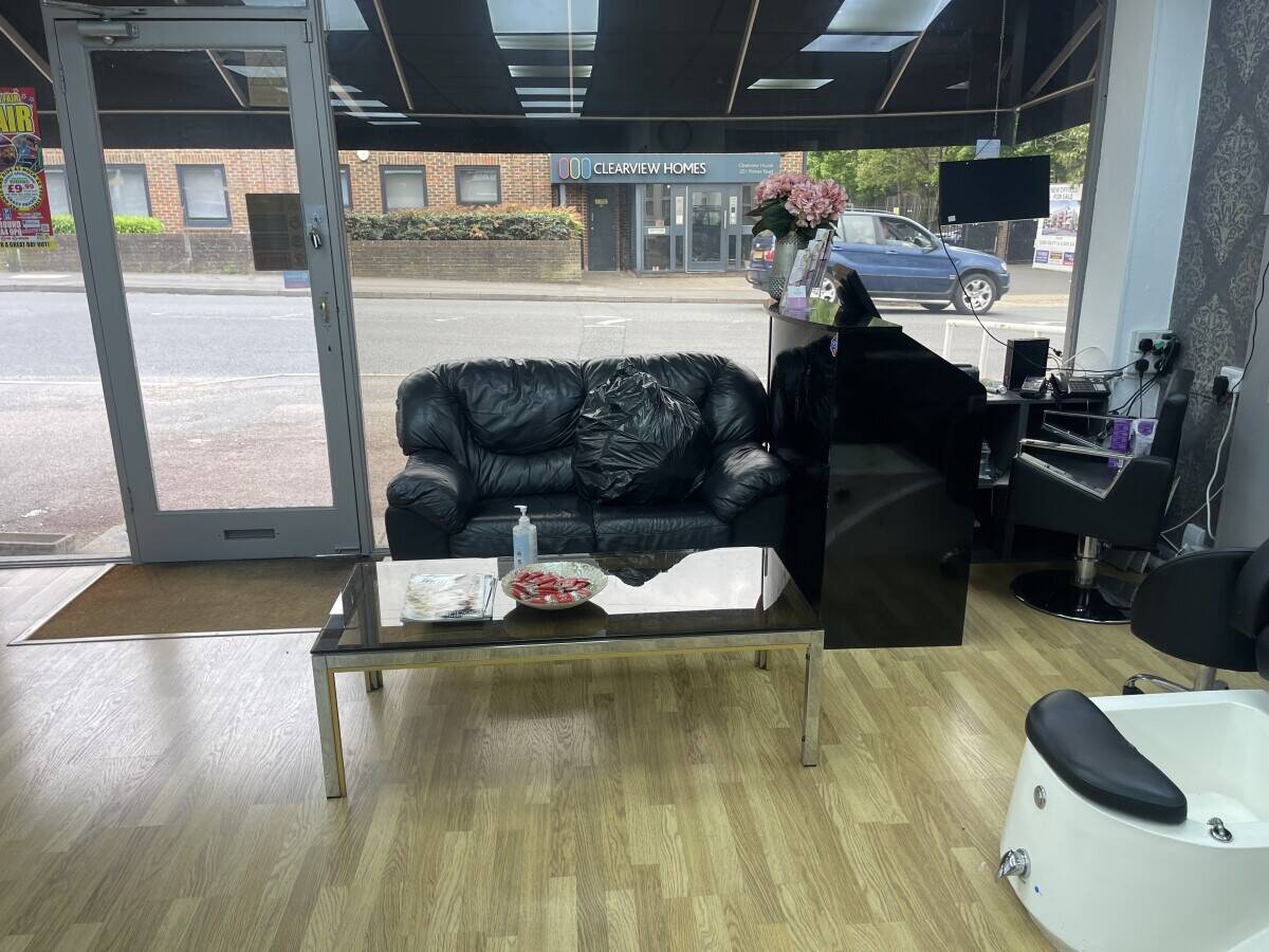 Leasehold hair and beauty salon for sale in Northwood
