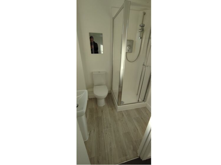 Profitable Domestic & Commercial Cleaning Company – Turnkey Opportunity