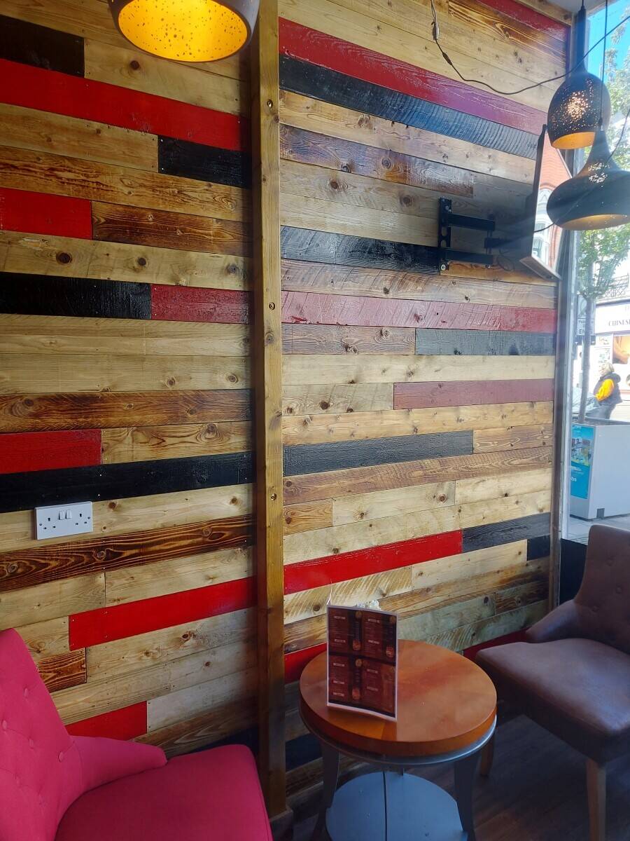 Coffee dessert shop in Darlington Town centre 