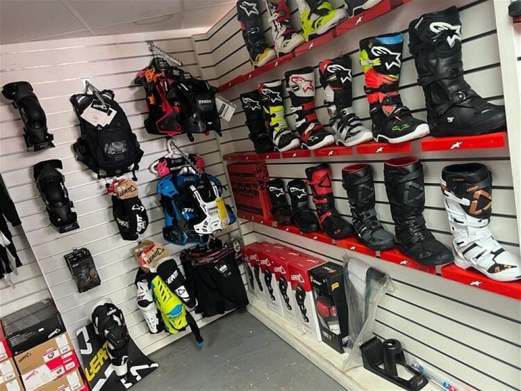 WELL-ESTABLISHED MOTOCROSS AND ENDURO  PARTS SHOP WITH E-COMMERCE
